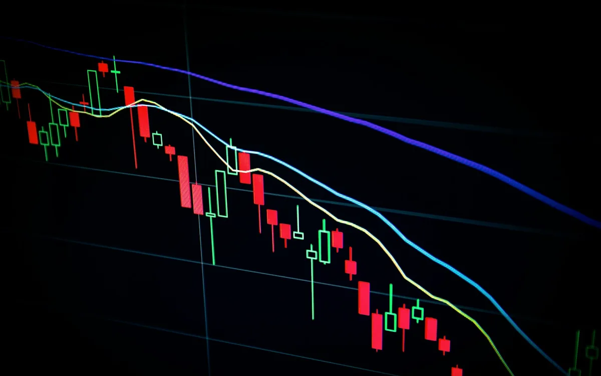 Investment and crypto fraud warning signs: red flags, pressure tactics, and withdrawal traps