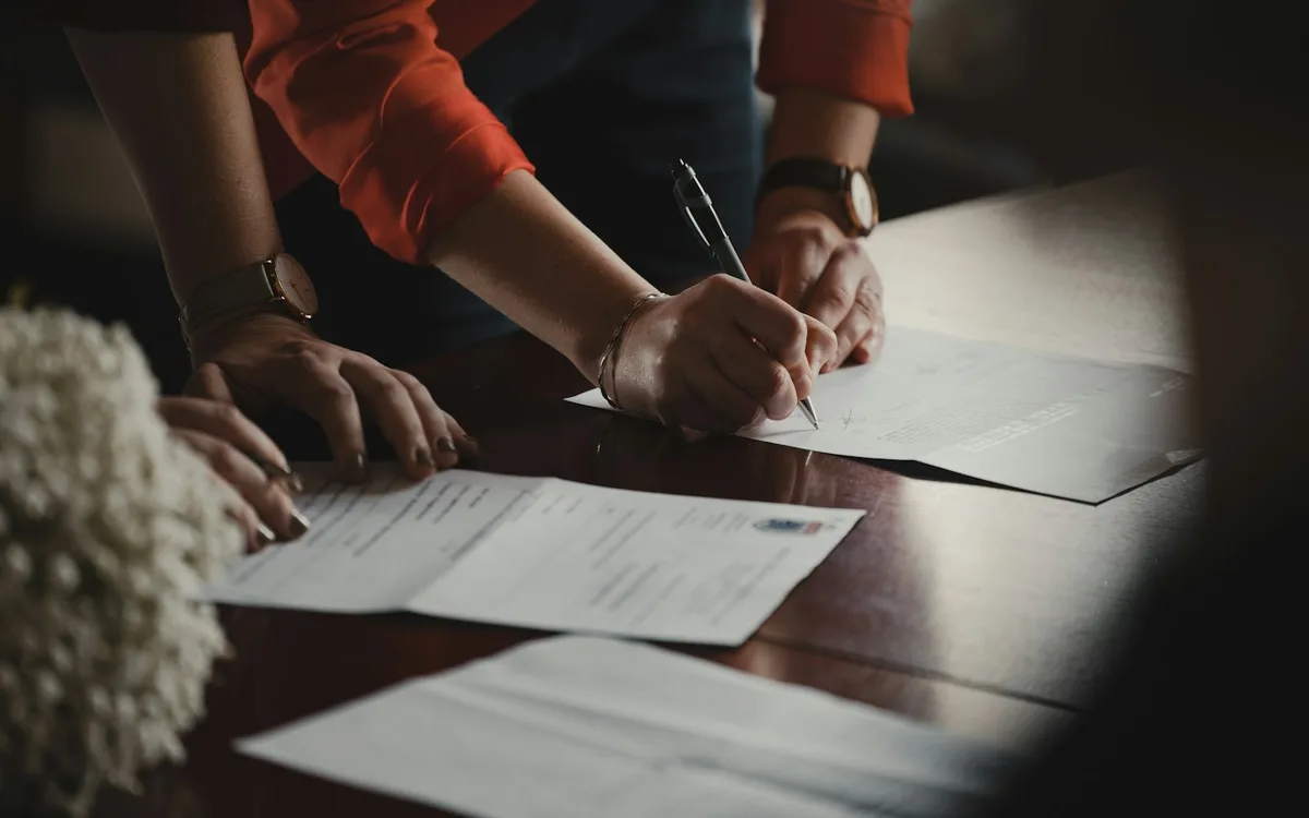 Steps to take after investment or crypto fraud: preserve evidence, secure accounts, and contact providers quickly